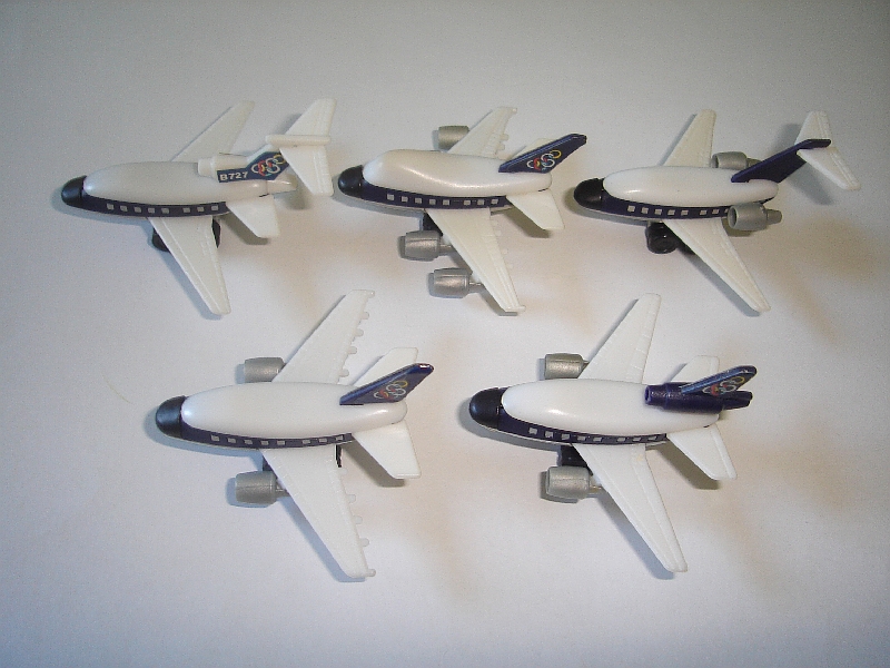 BLUE AIRBUS & BOEING MODEL AIRPLANES SET KINDER SURPRISE PLASTIC TOYS