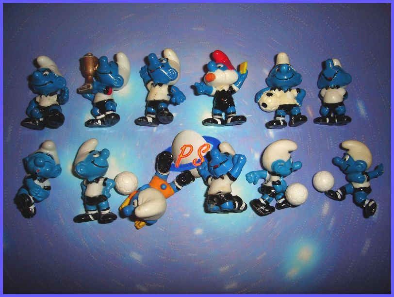 KINDER SURPRISE SET   FOOTBALL SMURFS REPLICATIONS 1988  