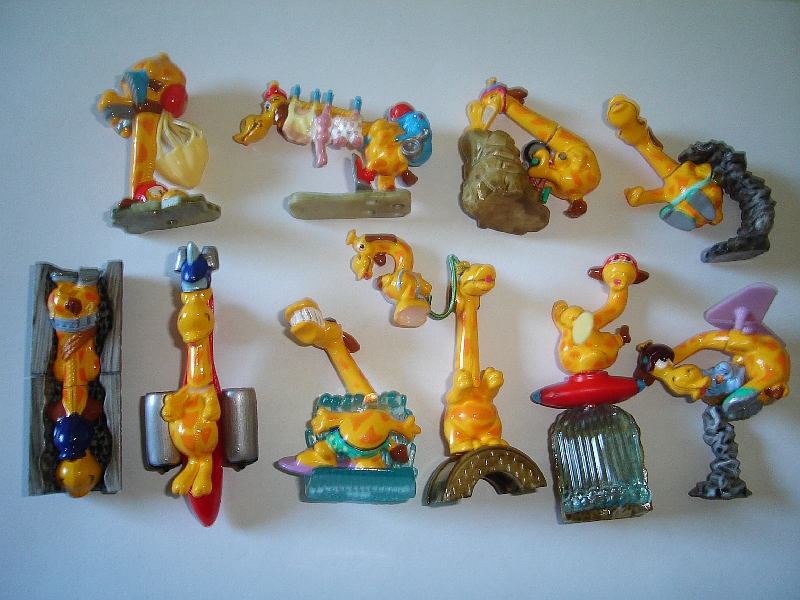 KINDER SURPRISE SET - SUPER GIRAFFE GIRAFFES ADVENTURE 1999