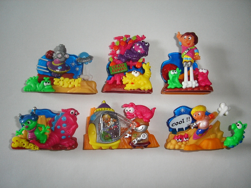 KINDER SURPRISE SET - 3D PUZZLE SPACE ADVENTURE 2001 - FIGURES