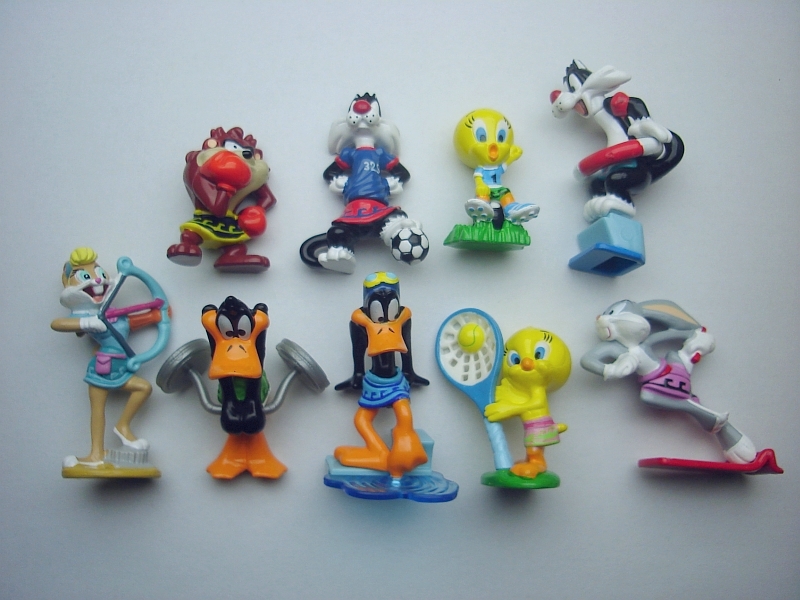 looney tunes kinder surprise